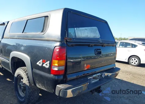 2000 GMC Sierra 2500 Sle z USA, uszkodzony, nr VIN 1GTGK29U7YE411145
